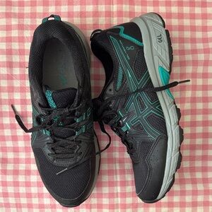 ASICS Women's Black and Teal gel venture 8 sneakers